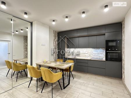 Продам 2-кімнатну квартиру в новобудові, ЖК Svitlo Park