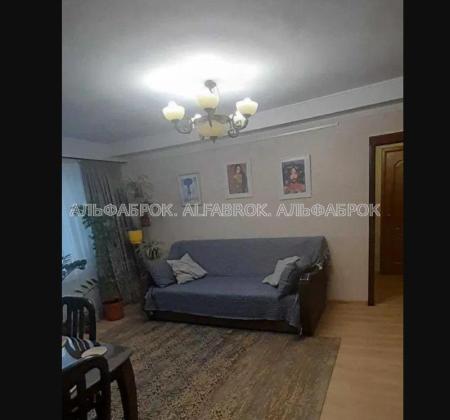 Продам 3-комнатную квартиру