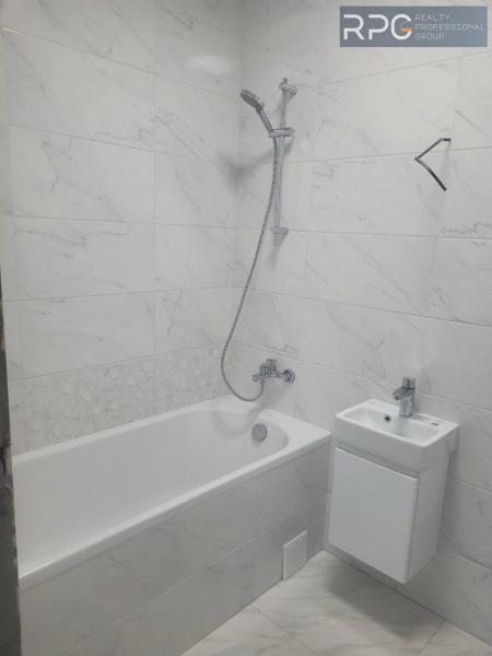 Продам 2-кімнатну квартиру в новобудові, ЖК Svitlo Park