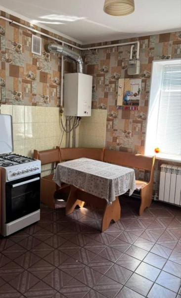 Продам 3-кімнатну квартиру