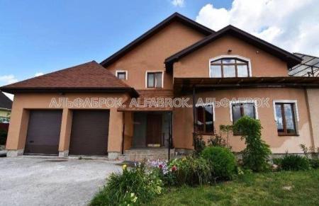 Продам 2-поверховий будинок