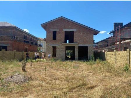 Продам 2-этажный дом