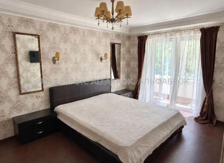 Продам 3-кімнатну квартиру