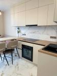 Продам 1-кімнатну квартиру в новобудові, ЖК Варшавський 2, 41 м², авторський дизайн