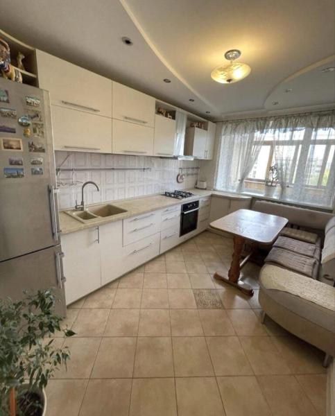 Продам 3-комнатную квартиру