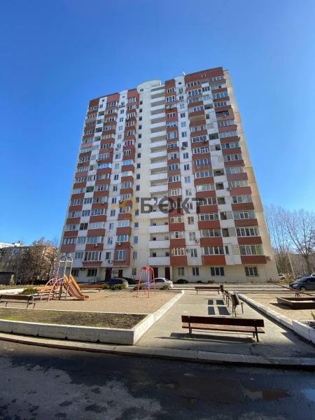 Продам 1-комнатную квартиру, ЖК Янтарный