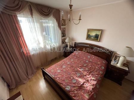 Продам 2-кімнатну квартиру