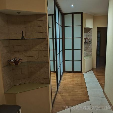 Сдам 3-комнатную квартиру в новостройке