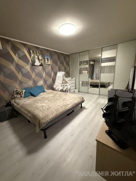 Продам 1-комнатную квартиру