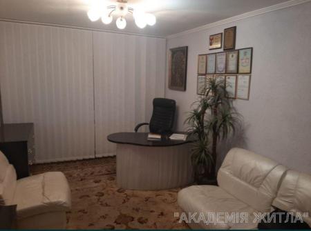 Продам 3-комнатную квартиру