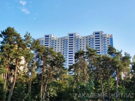 Продам 3-комнатную квартиру в новостройке, ЖК Парковые озера