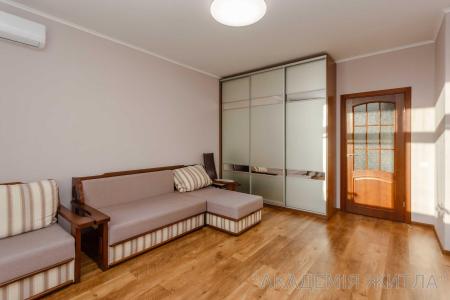 Продам 1-комнатную квартиру в новостройке, ЖК Парковые озера
