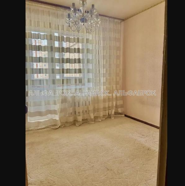 Продам 3-кімнатну квартиру