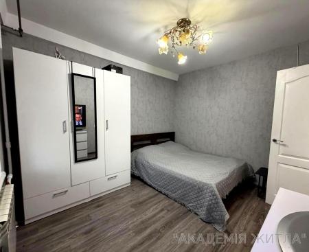 Продам 2-комнатную квартиру