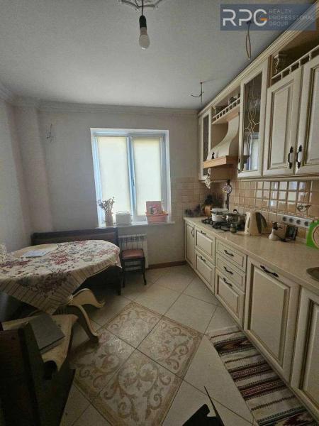 Продам 3-кімнатну квартиру