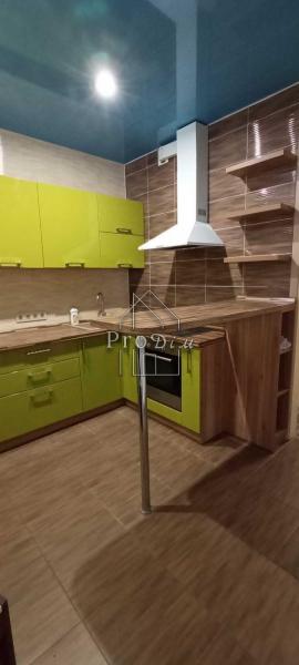 Продам 2-кімнатну квартиру