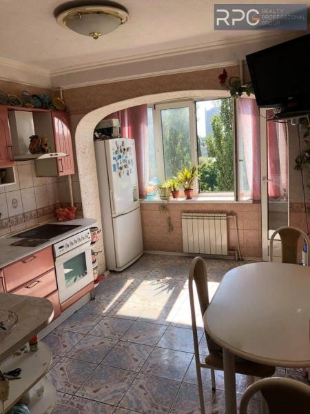 Продам 3-кімнатну квартиру