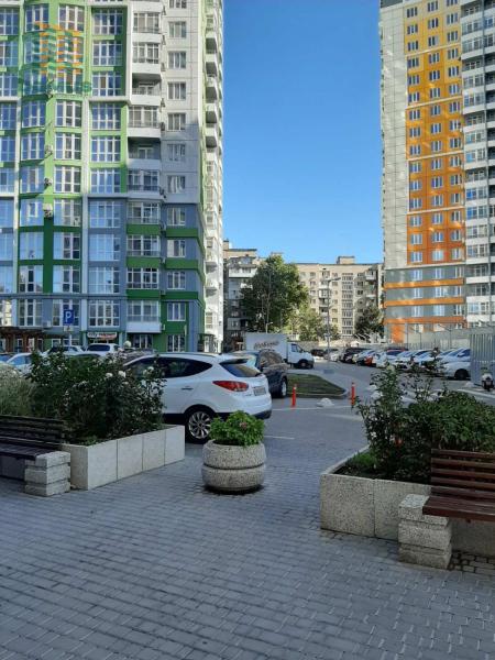 Продам 1-кімнатну квартиру, ЖК «Чотири сезони»