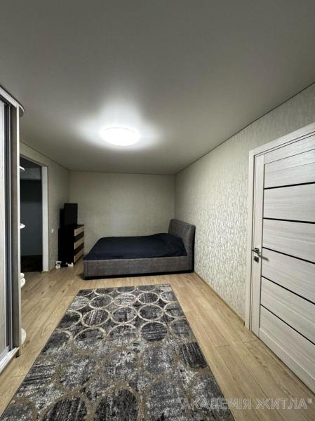 Продам 2-комнатную квартиру