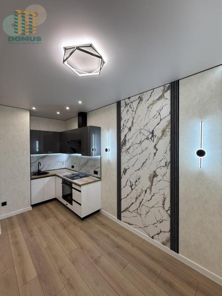 Продам 2-кімнатну квартиру, ЖК «Акварель 8»