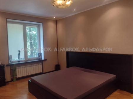 Продам 3-комнатную квартиру