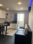 Продам 2-комнатную квартиру в новостройке, 55 м², евроремонт