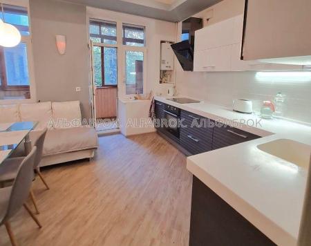 Продам 4-кімнатну квартиру, ЖК Мозаїка