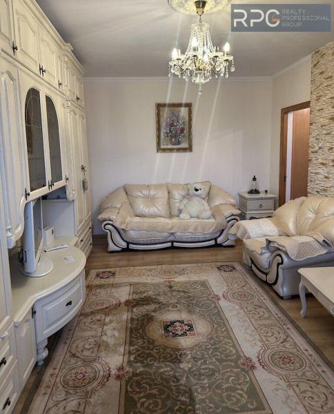 Продам 2-кімнатну квартиру