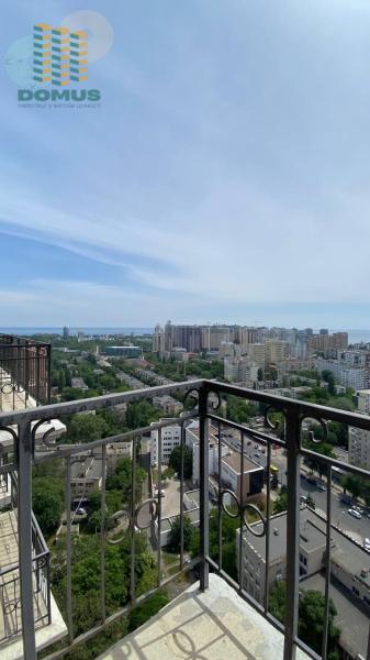 Продам 5-кімнатну квартиру, ЖК «Акрополь»