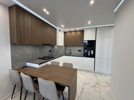 Продам 2-кімнатну квартиру в новобудові