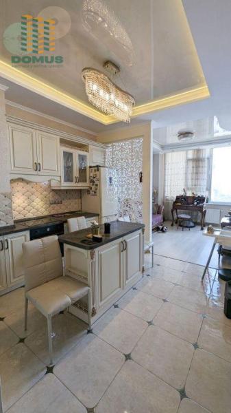 Продам 2-кімнатну квартиру, ЖК «Фонтан»