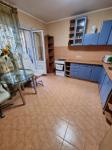 Продам 2-кімнатну квартиру, 67 м², косметичний ремонт