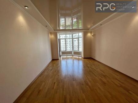 Продам 3-кімнатну квартиру, ЖК Ліко-Град