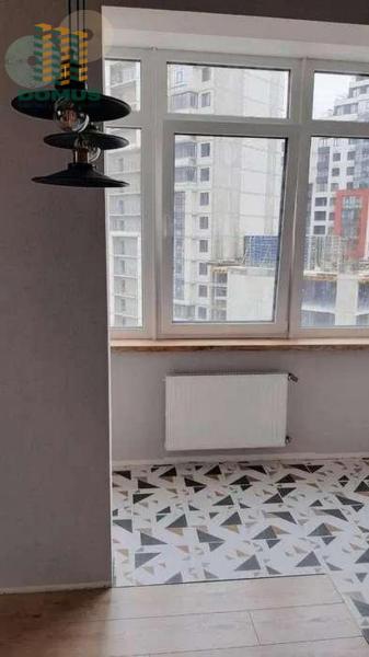 Продам 2-кімнатну квартиру, ЖК «П'ятдесят шоста перлина»