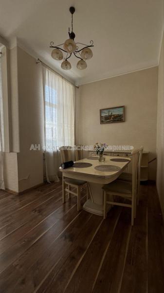 Продам 5-комнатную квартиру