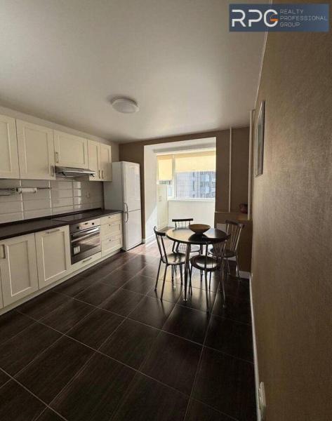 Продам 2-кімнатну квартиру