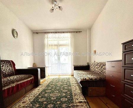 Продам 2-кімнатну квартиру