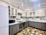 Продам 2-кімнатну квартиру, ЖК Південний, 79.30 м², євроремонт