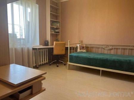 Продам 3-комнатную квартиру