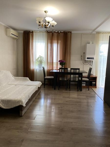 Продам 2-кімнатну квартиру