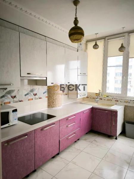 Продам 4-комнатную квартиру, ЖК «Гвардейский»