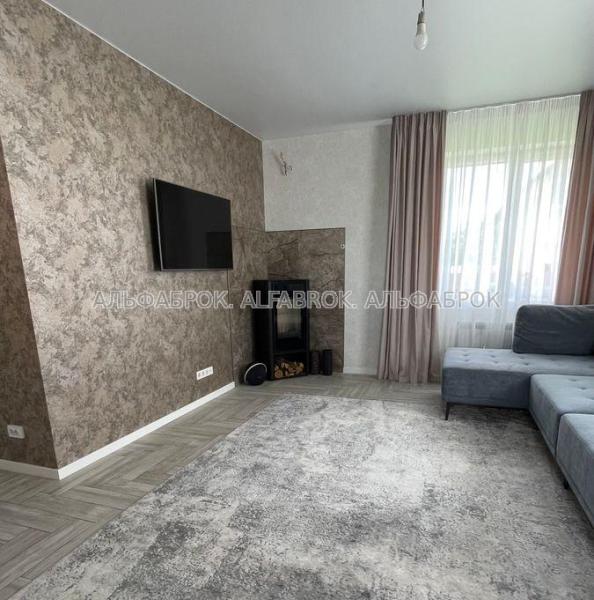 Продам 2-поверховий будинок