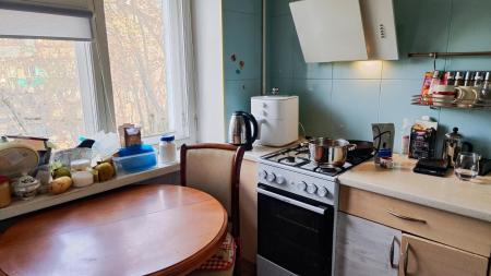 Продам 4-комнатную квартиру