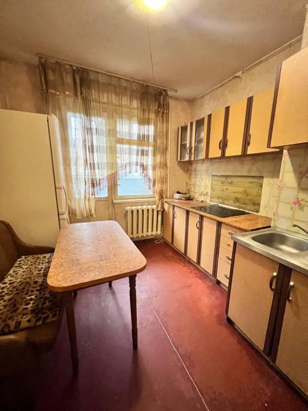 Продам 2-кімнатну квартиру