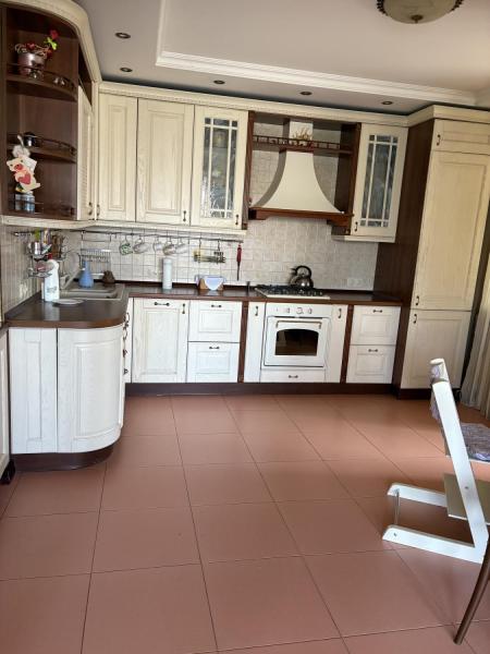 Продам 3-кімнатну квартиру, ЖК «Стожари»