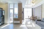 Продам 3-кімнатну квартиру, ЖК Каховська, 74.66 м², капітальний ремонт