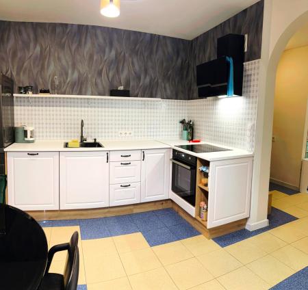 Продам 3-кімнатну квартиру