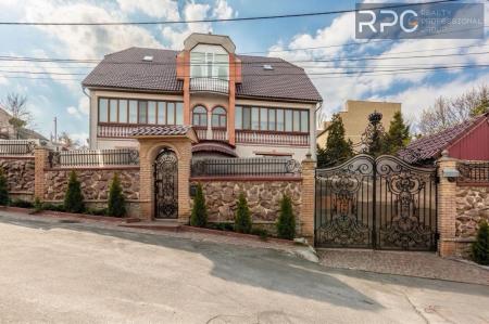 Здам 5-поверховий будинок