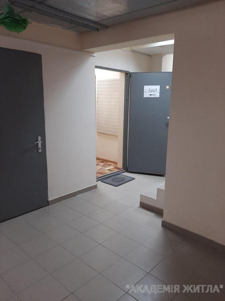 Продам 1-комнатную квартиру в новостройке