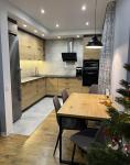 Продам 3-комнатную квартиру в новостройке, 77 м², евроремонт